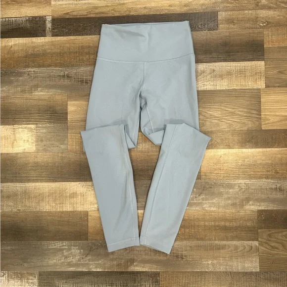 Lululemon Wunder Train High-Rise Tight 28" - Washed Denim - Picture 4 of 10